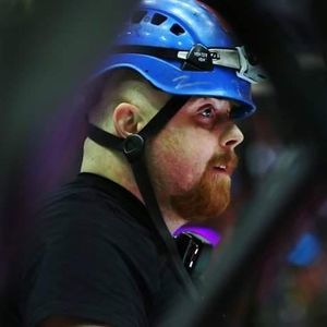 Meet your Posher, Thumb